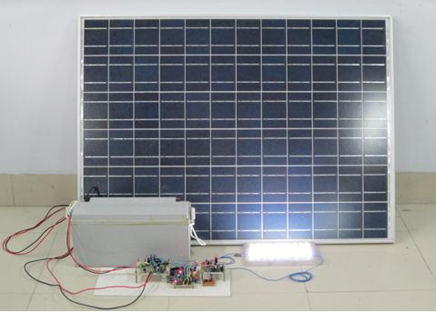 智能太阳能LED路灯控制器设计