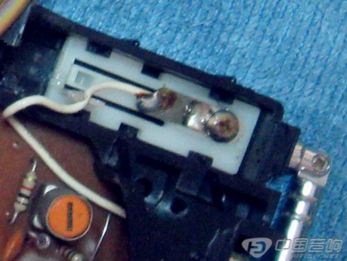 废电脑回收：飞利浦D1835十二波段收音机拆解
