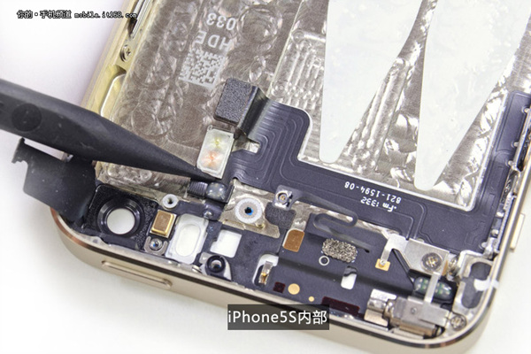 iPhone5S拆解 褪去土豪金外表下的内在做工