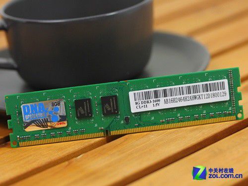            8GBDDR31600內(nèi)存  