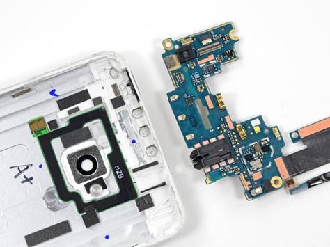 Step 1 — HTC One Teardown