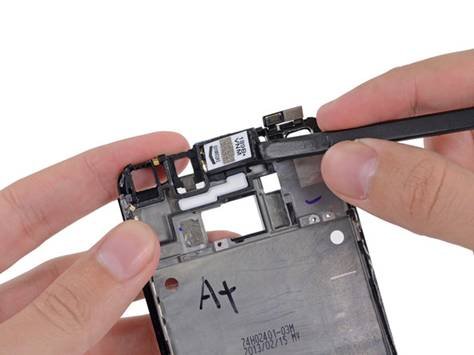 Step 1 — HTC One Teardown