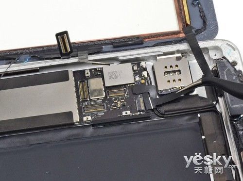 體積重量大幅減小 蘋果iPad Air拆解探秘