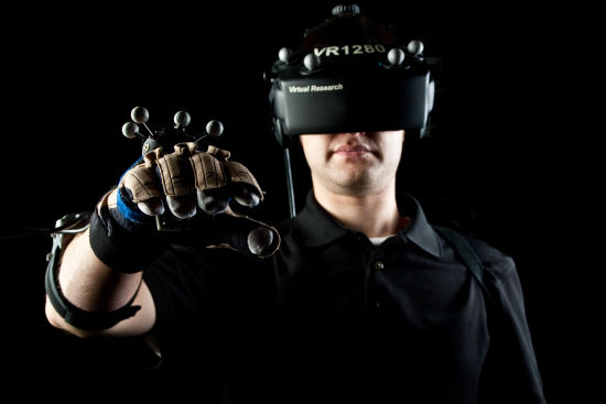 虚拟现实设备发展迅猛 2020年出货量将达4300万台