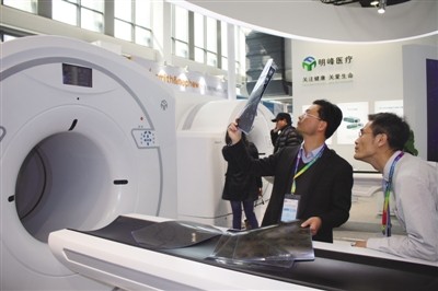 明峰医疗研制PET-CT