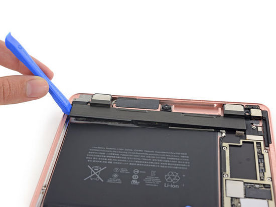 9.7寸 iPad Pro 拆解：大量使用粘合剂 维修难度大
