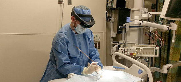 AR/VR技术走入医疗室：杜克大学实验用HoloLens助力大脑手术