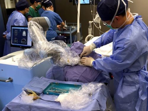 外媒眼中 中国医疗机器人的悄然崛起