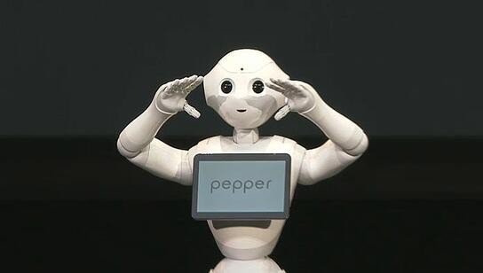 富士康6亿美元联姻软银 生产人形机器人Pepper