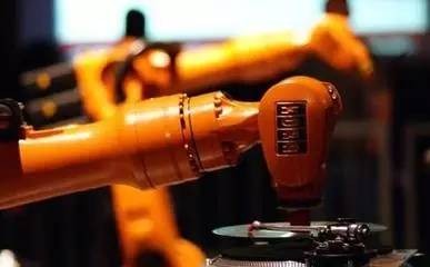 3C机器人市场爆发 “国产”能否弯道超车？