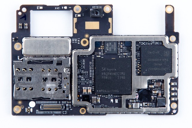  做工堪比大哥 努比亞Z17miniS拆解首發(fā)