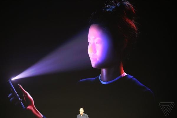现在是刷脸的时代 解密iPhoneX的人脸识别技术