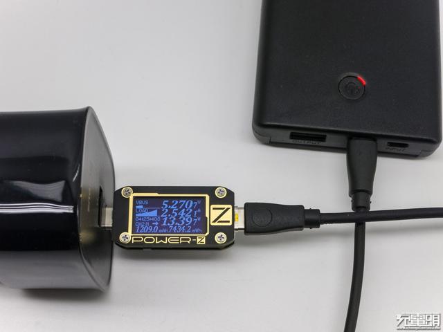 倍思BS-UKQC02 USB PD充电器拆解