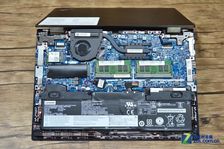 ThinkPad L380工程机内部做工十分出色，布局合理。