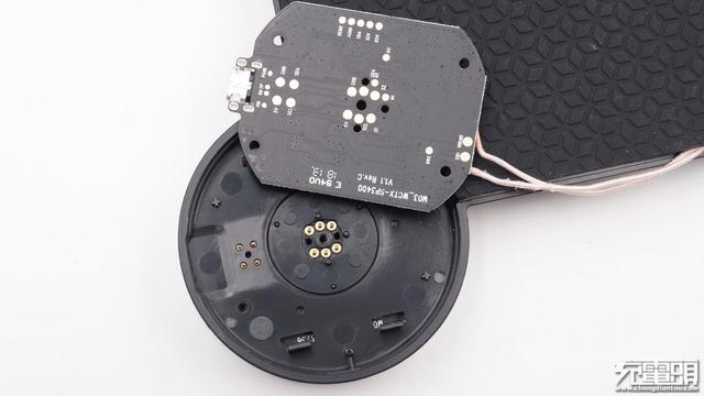 支持10W无线充电：SMARTPAD米物智能鼠标垫（MWSP01）拆解