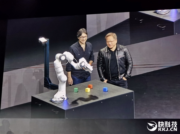 NVIDIA发布全新Isaas开发套件：自主机器人跃进
