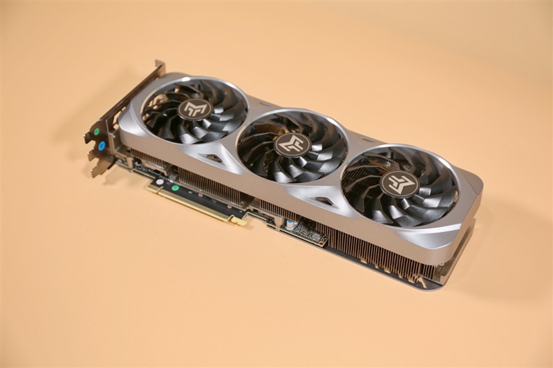 万元顶级旗舰降临！RTX 3090首发评测：没想到这么能超