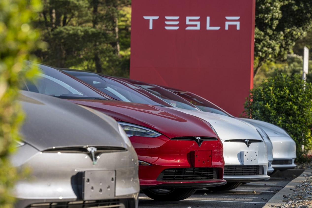 Tesla recalls more than 817,000 vehicles over seatbelt chime glitch - The  Washington Post