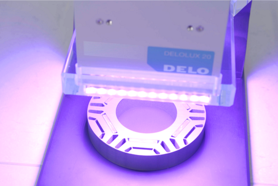 DELO推出其首款用于电机的耐高温双固化结构粘合剂