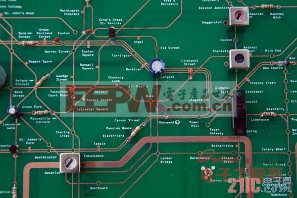 地铁地图和收音机“合体”的电路板 图4