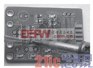 對管腳少的元件進行固定焊接