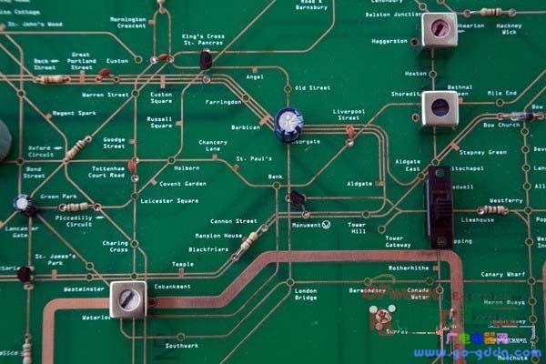 地铁地图和收音机“合体”的电路板 图4