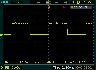 这是100hz的波形,其测试电阻为100k,如果不仔细看,是看不到方波的右