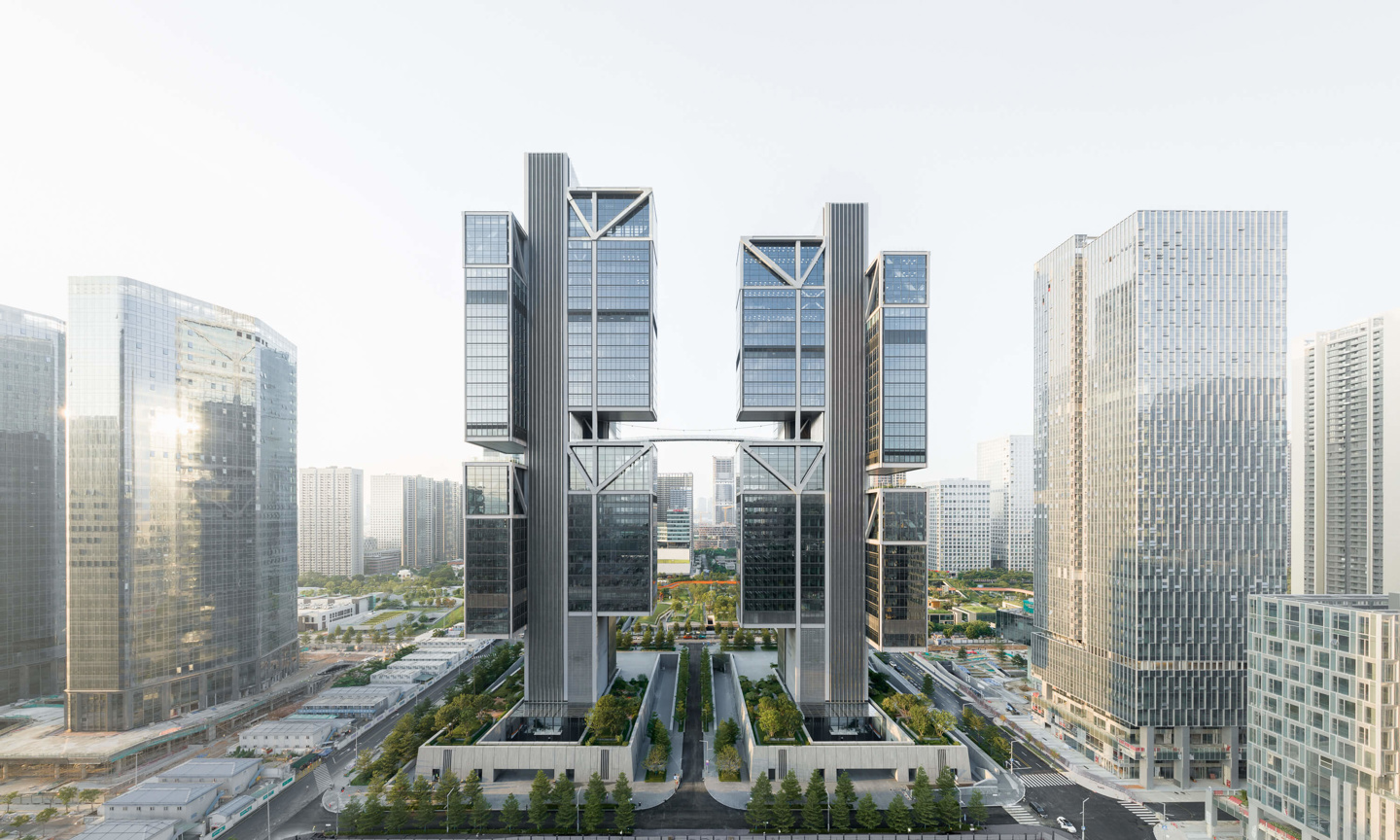 大疆展示新全球总部“天空之城”：全球首例高度超过 200 米的非对称悬挂钢结构超高层建筑