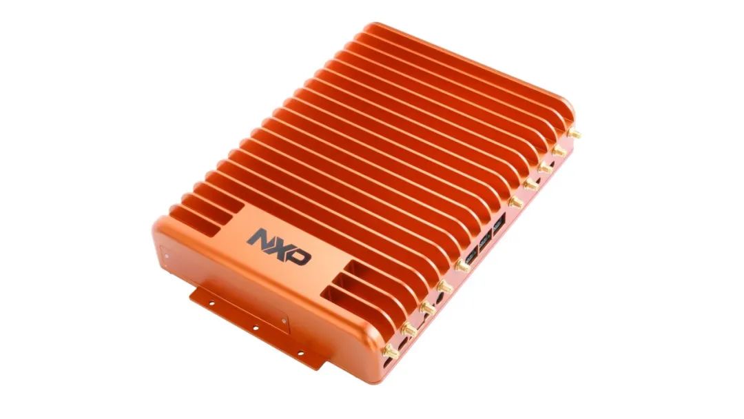 恩智浦推出OrangeBox开发平台！利用单一域控制器整合汽车无线和有线连接