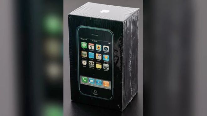 创纪录：未拆封初代苹果 iPhone 拍出 6.3 万美元