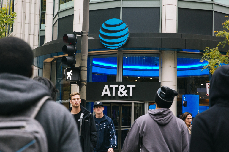 美国电信巨头 AT&T 遭数据泄露，殃及 900 万客户账户