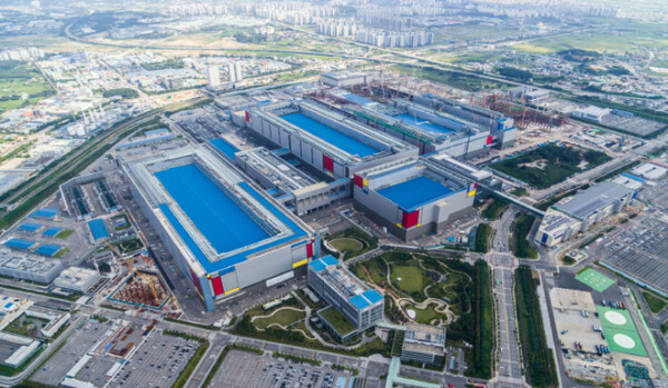 Samsung Electronics’ semiconductor factory in Pyeongtaek, Gyeonggi Province (Photo courtesy of Samsung Electronics)