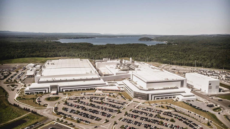 GlobalFoundries will invest $16 billion to expand manufacturing capabilities across its New York and Vermont facilities. Image source: GlobalFoundries GlobalFoundries will invest $16 billion to expand manufacturing capabilities across its New York and Vermont facilities. Image source: GlobalFoundries